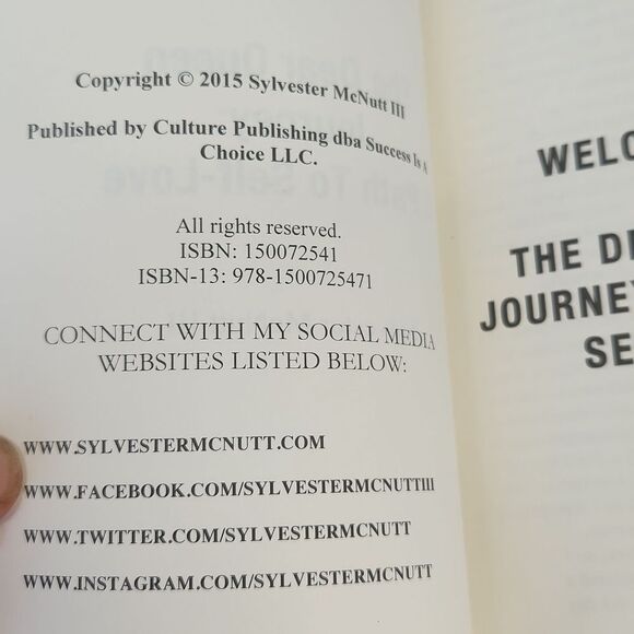 The Dear Queen Journey Book by Sylvester McNutt III 2015 - Picture 4 of 4